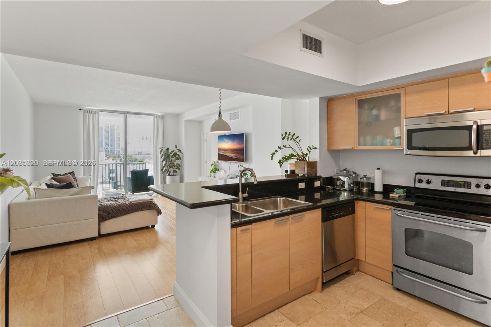 Photo of 140 Dixie Hwy #417, Hollywood, Florida, 33020 -