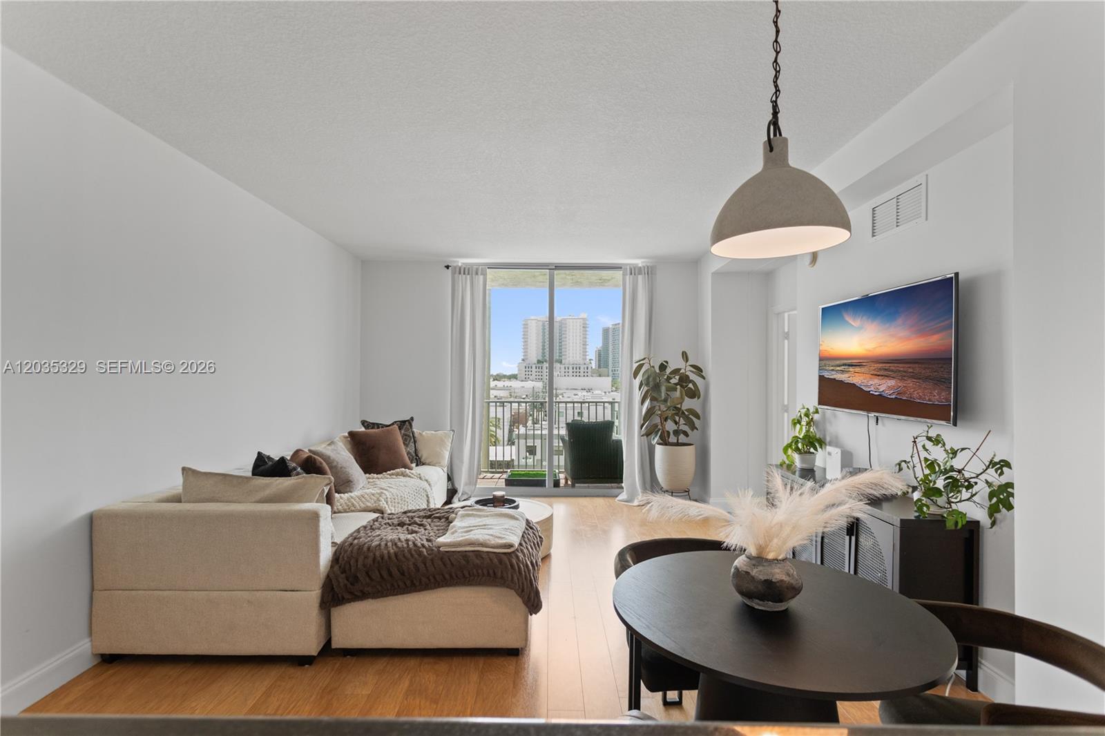 Photo of 140 Dixie Hwy #417, Hollywood, Florida, 33020 -