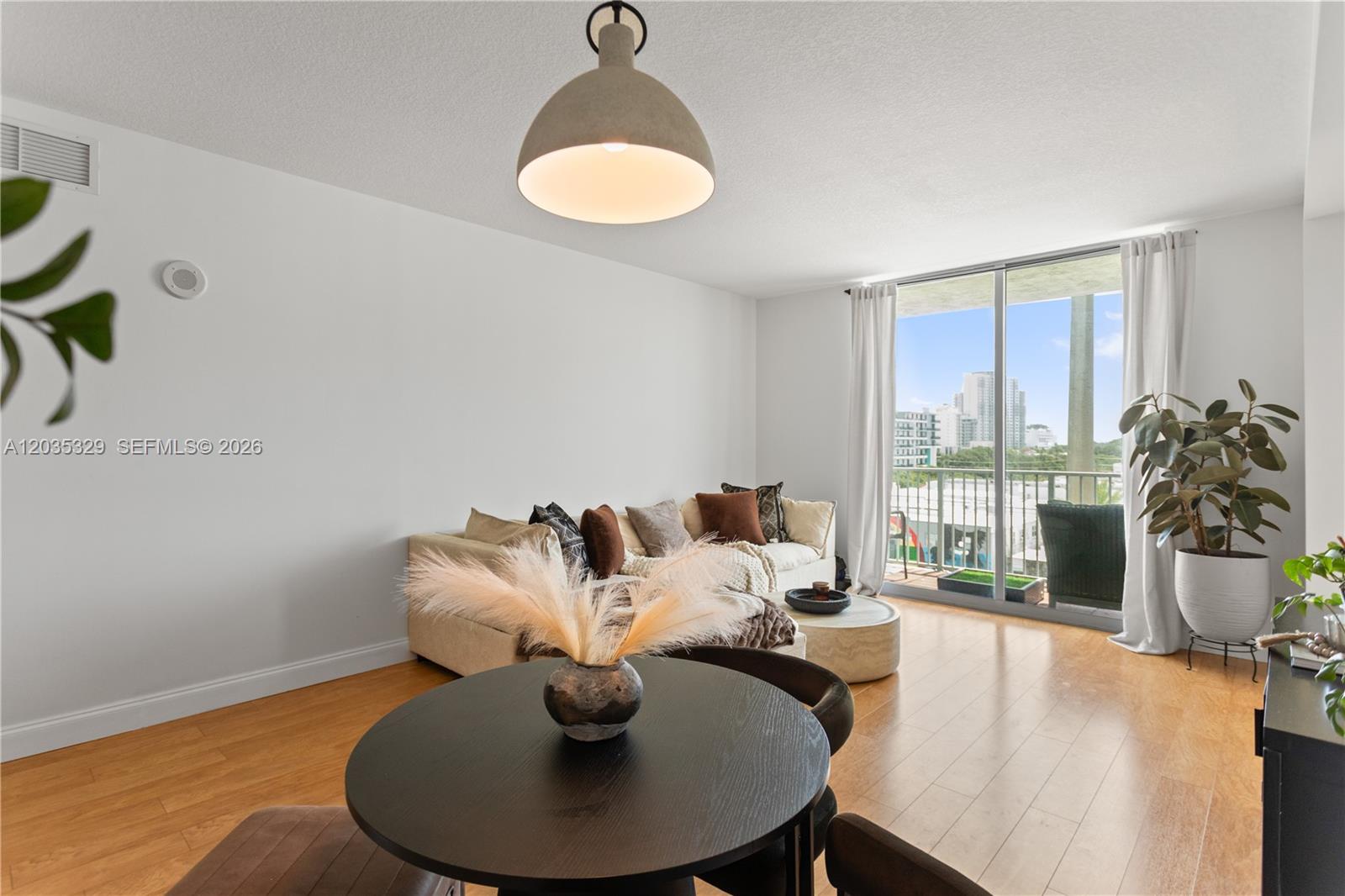 Photo of 140 Dixie Hwy #417, Hollywood, Florida, 33020 -