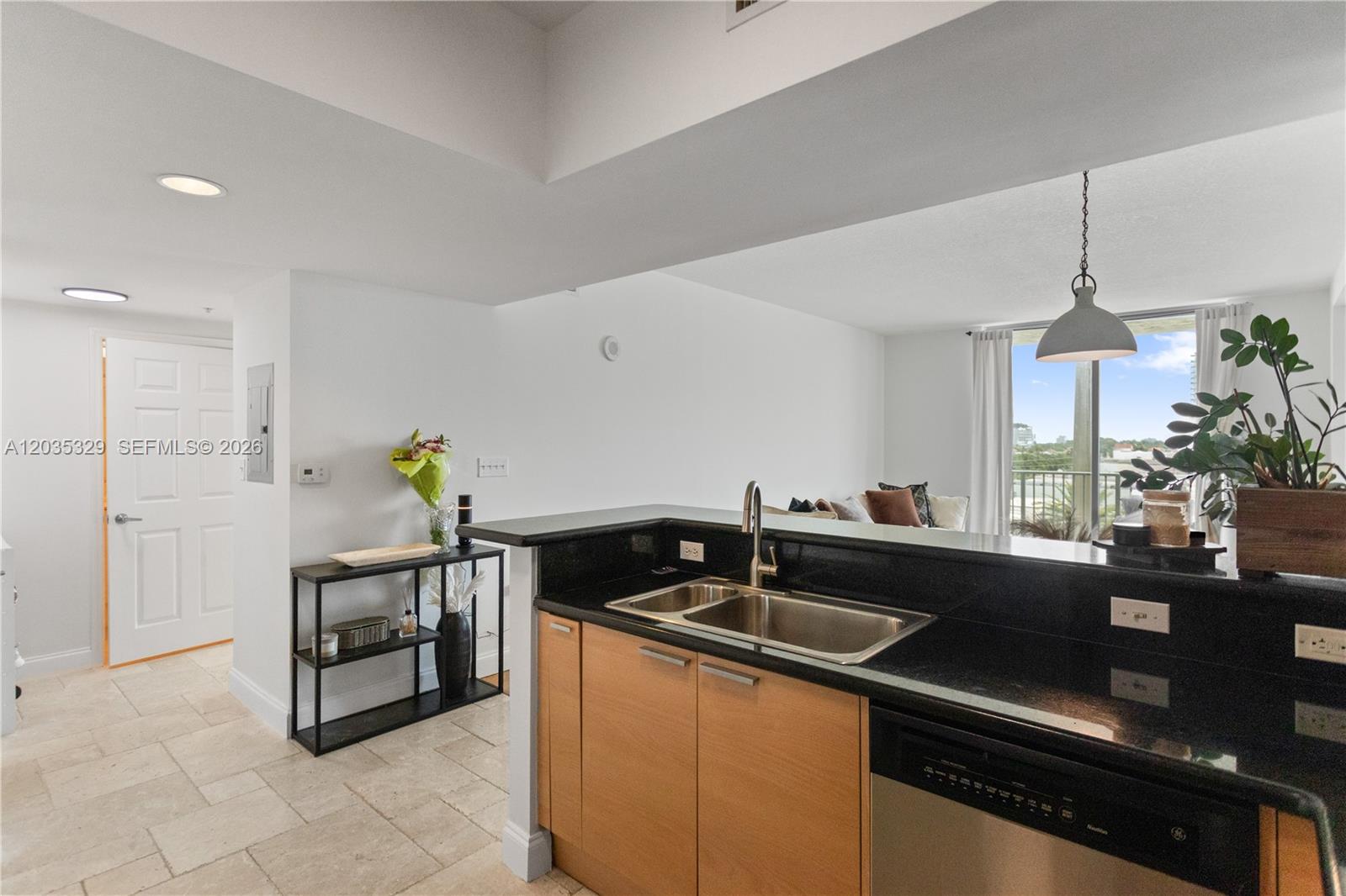 Photo of 140 Dixie Hwy #417, Hollywood, Florida, 33020 -