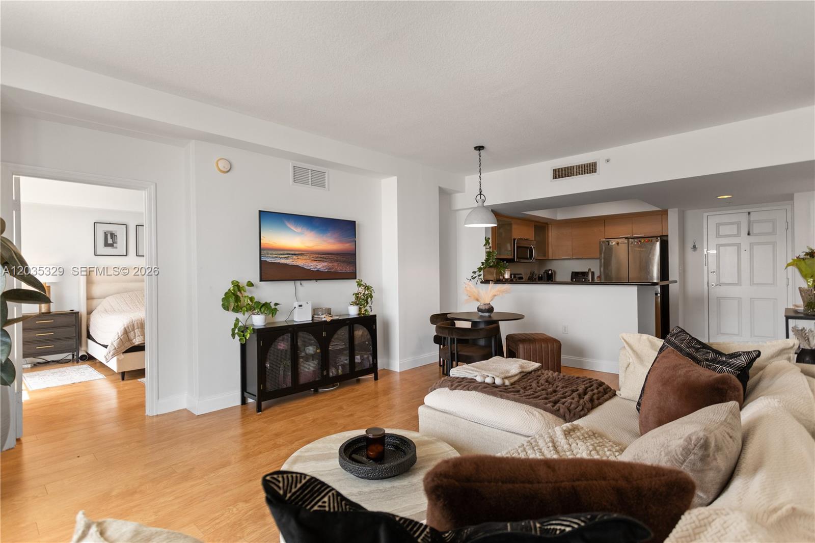 Photo of 140 Dixie Hwy #417, Hollywood, Florida, 33020 -