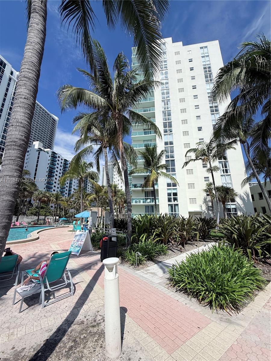Photo of 3901 Ocean Dr #14U, Hollywood, Florida, 33019 -