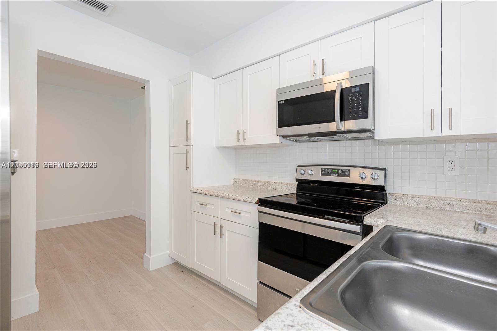   /  2504 sq. ft. $ 2026-06-12 0 foto