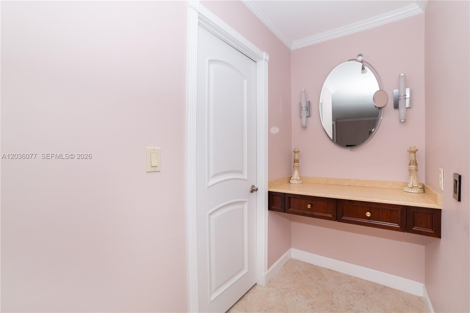 Photo of 1904 Ocean Dr #604, Hallandale Beach, Florida, 33009 - Entrance to Master Bathroom
