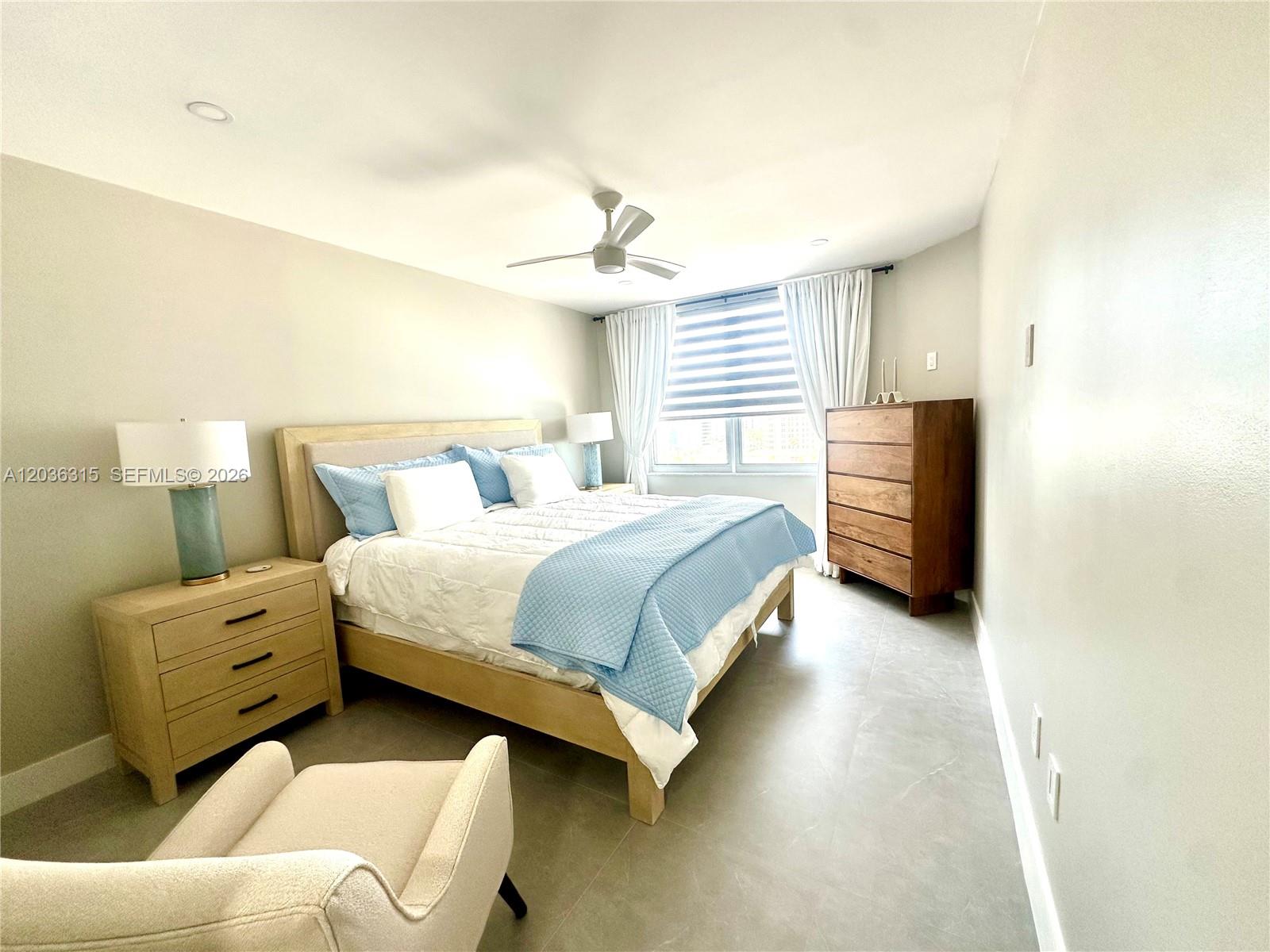 Ver detalles 8D 2 / 2 870 sq. ft. $ 2026-06-12 0 foto