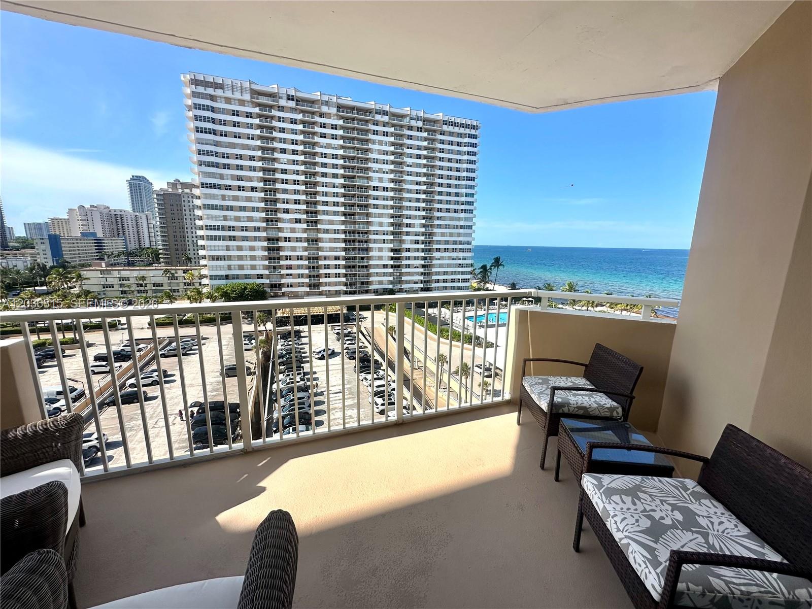 Ver detalles 8D 2 / 2 870 sq. ft. $ 2026-06-12 0 foto
