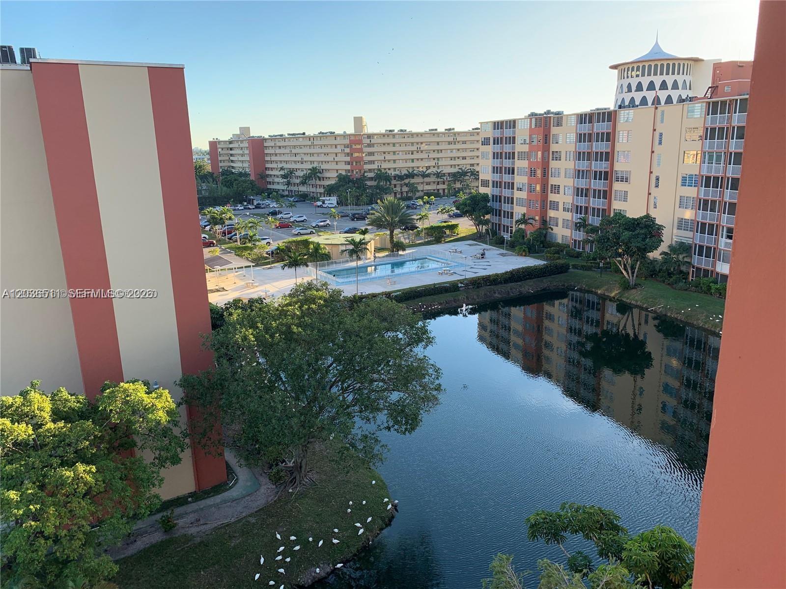 See details 700-1 1 / 2 1090 sq. ft. $ 2026-06-12 0 Photo