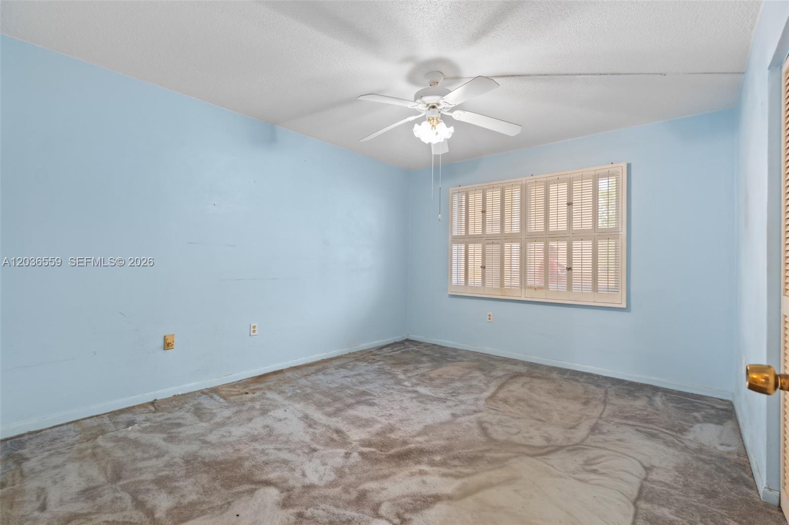 Ver detalles G219 2 / 2 1156 sq. ft. $ 2026-06-13 0 foto
