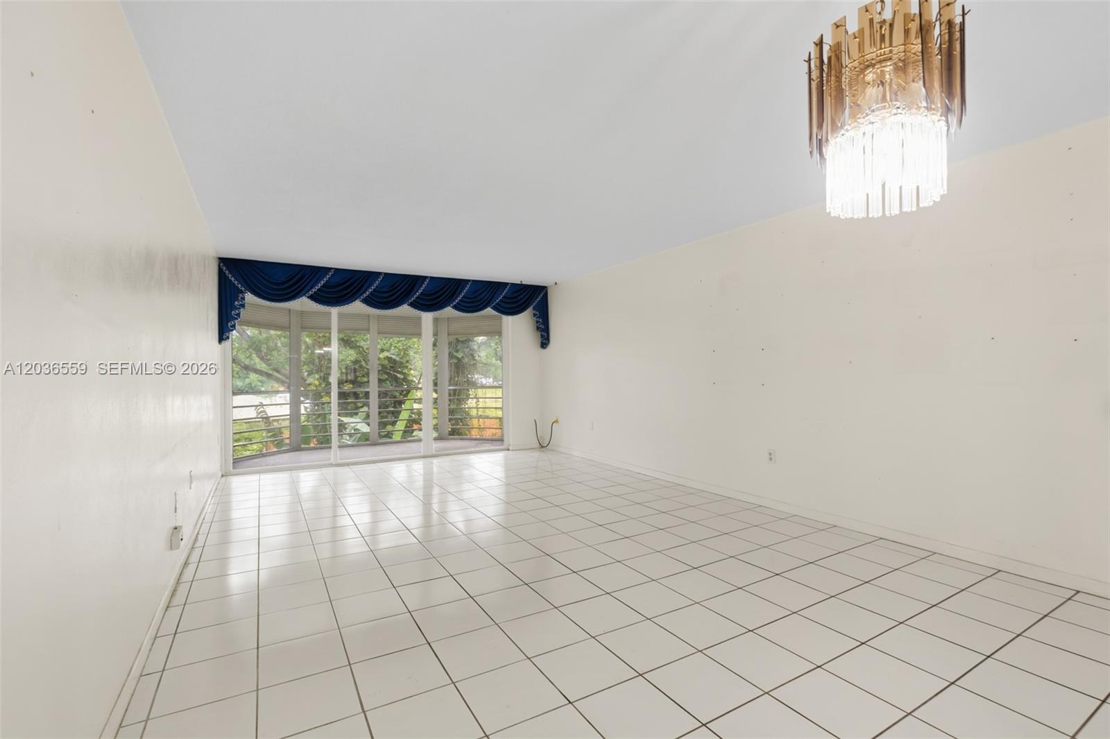 Ver detalles G219 2 / 2 1156 sq. ft. $ 2026-06-13 0 foto