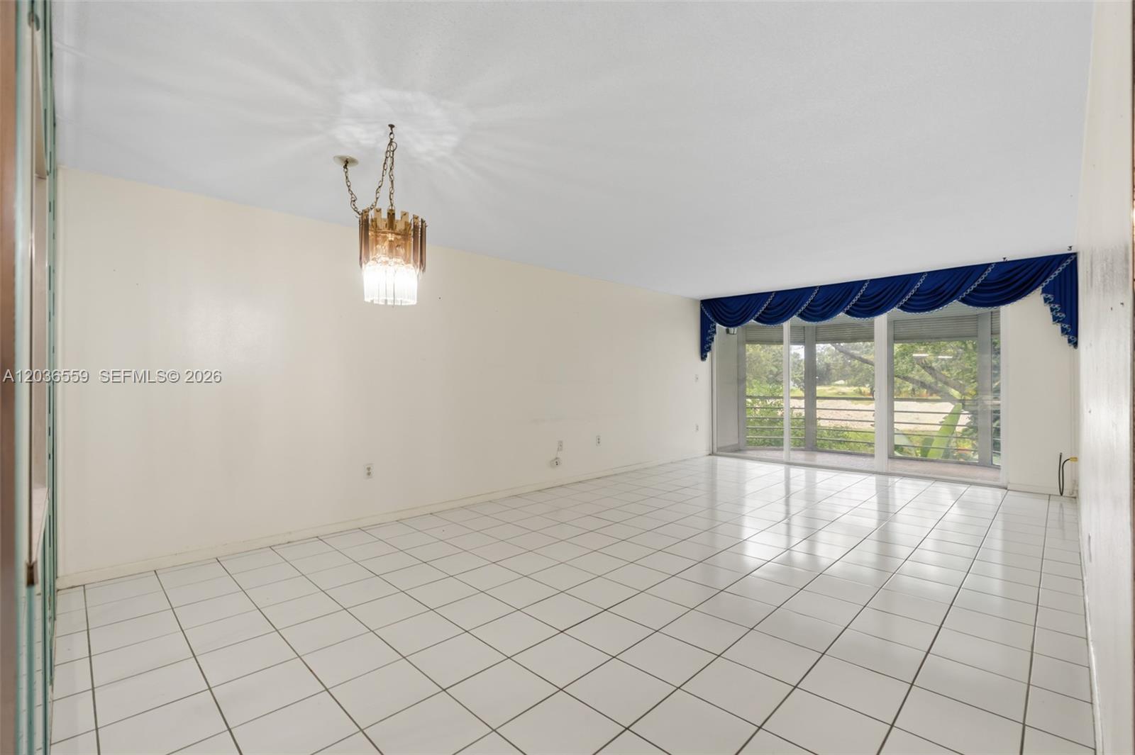 Ver detalles G219 2 / 2 1156 sq. ft. $ 2026-06-13 0 foto
