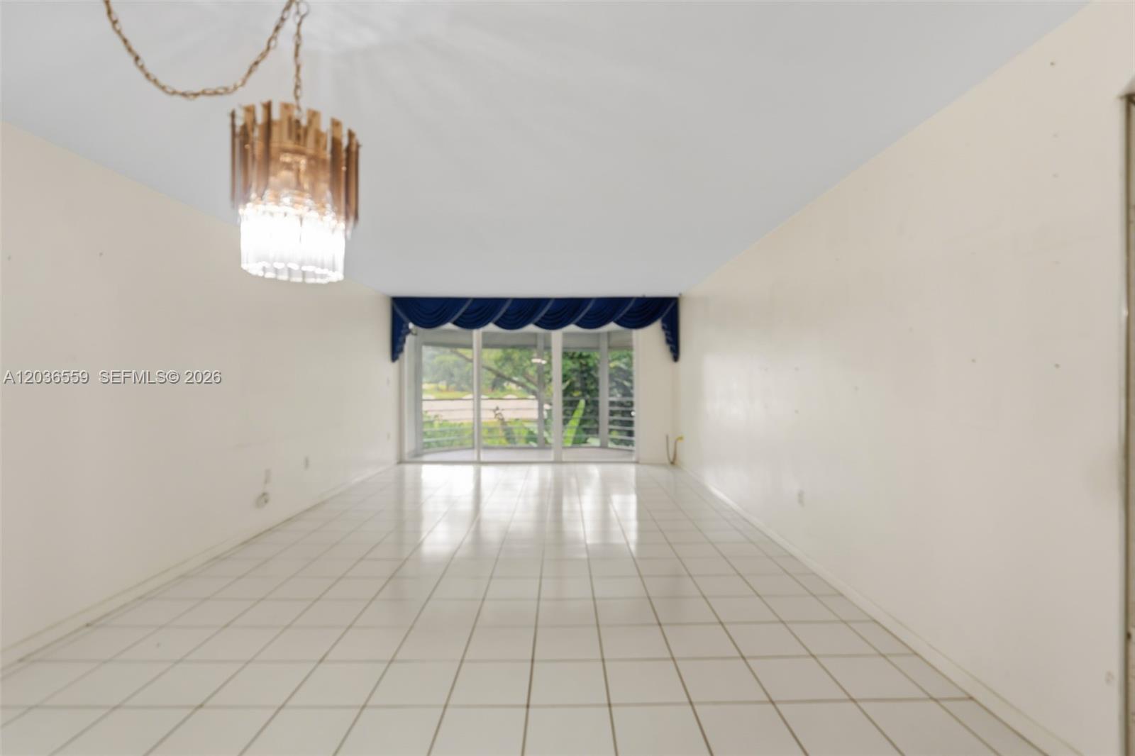 Ver detalles G219 2 / 2 1156 sq. ft. $ 2026-06-13 0 foto