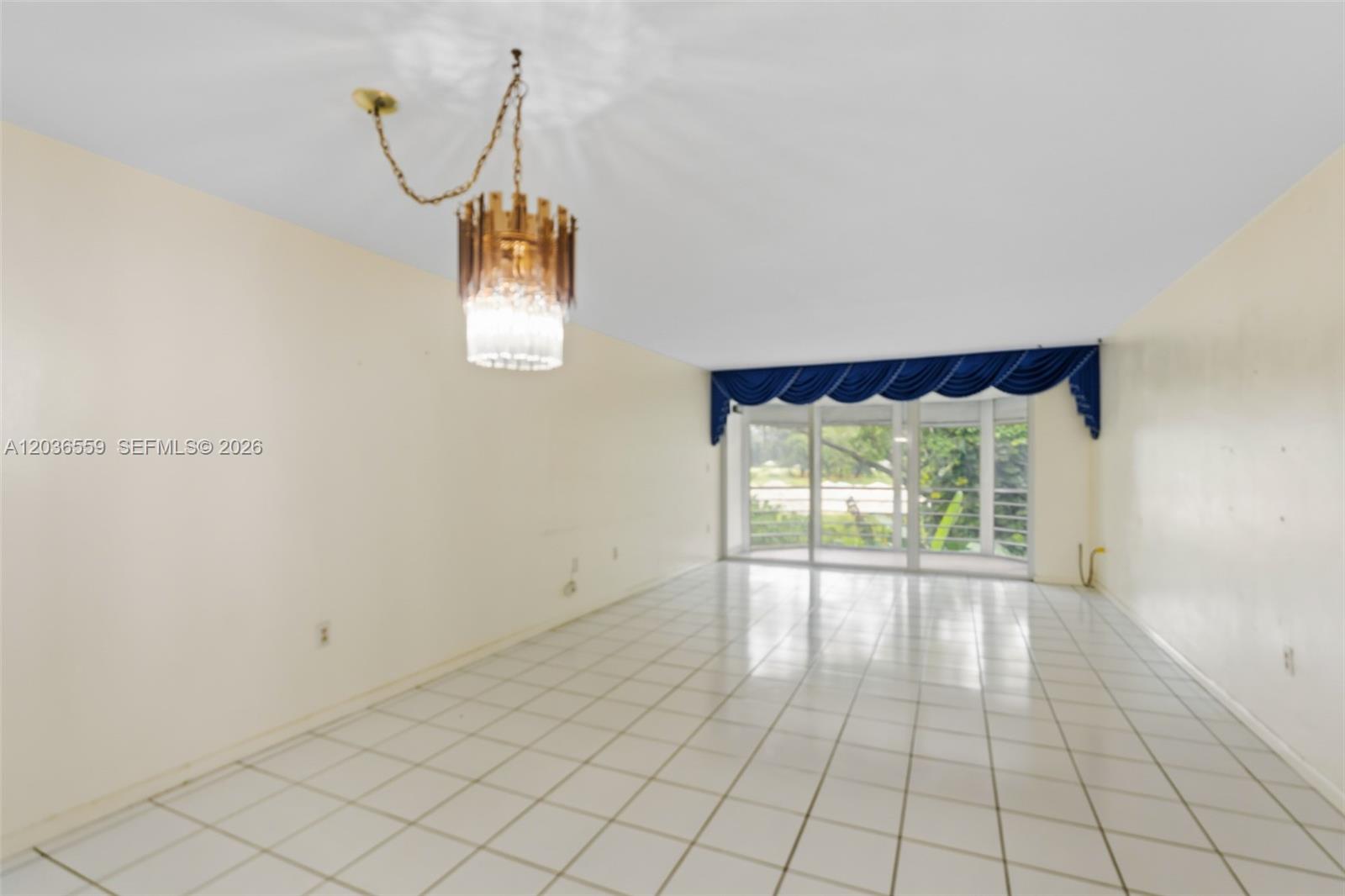 Ver detalles G219 2 / 2 1156 sq. ft. $ 2026-06-13 0 foto