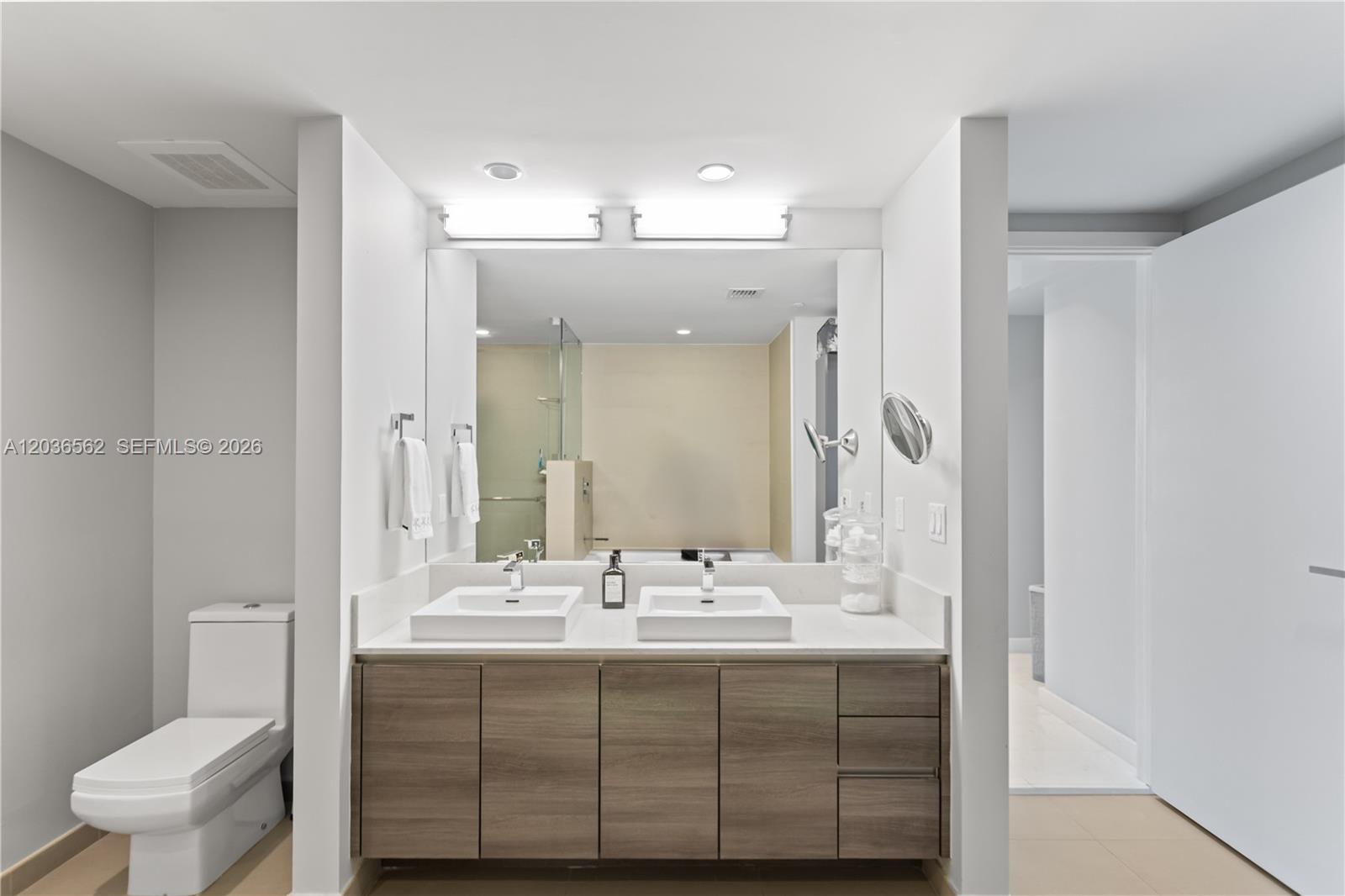 Photo of 1080 Brickell Ave #3300, Miami, Florida, 33131 -