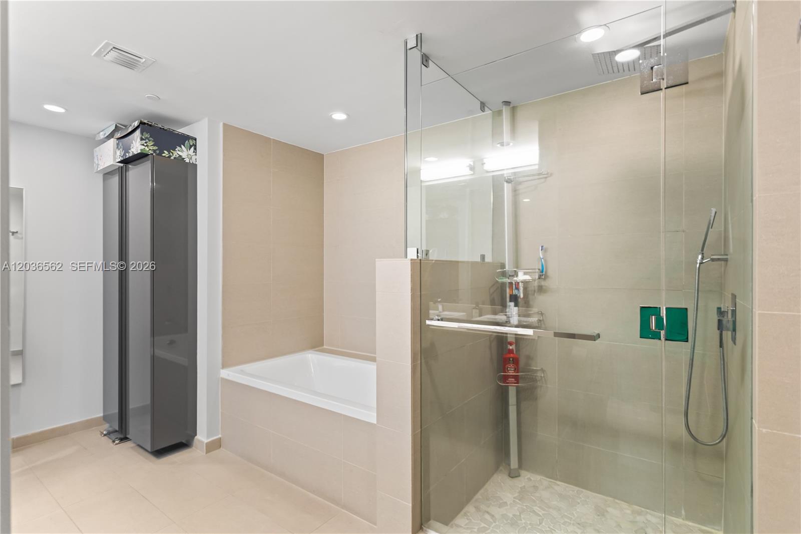 Photo of 1080 Brickell Ave #3300, Miami, Florida, 33131 -