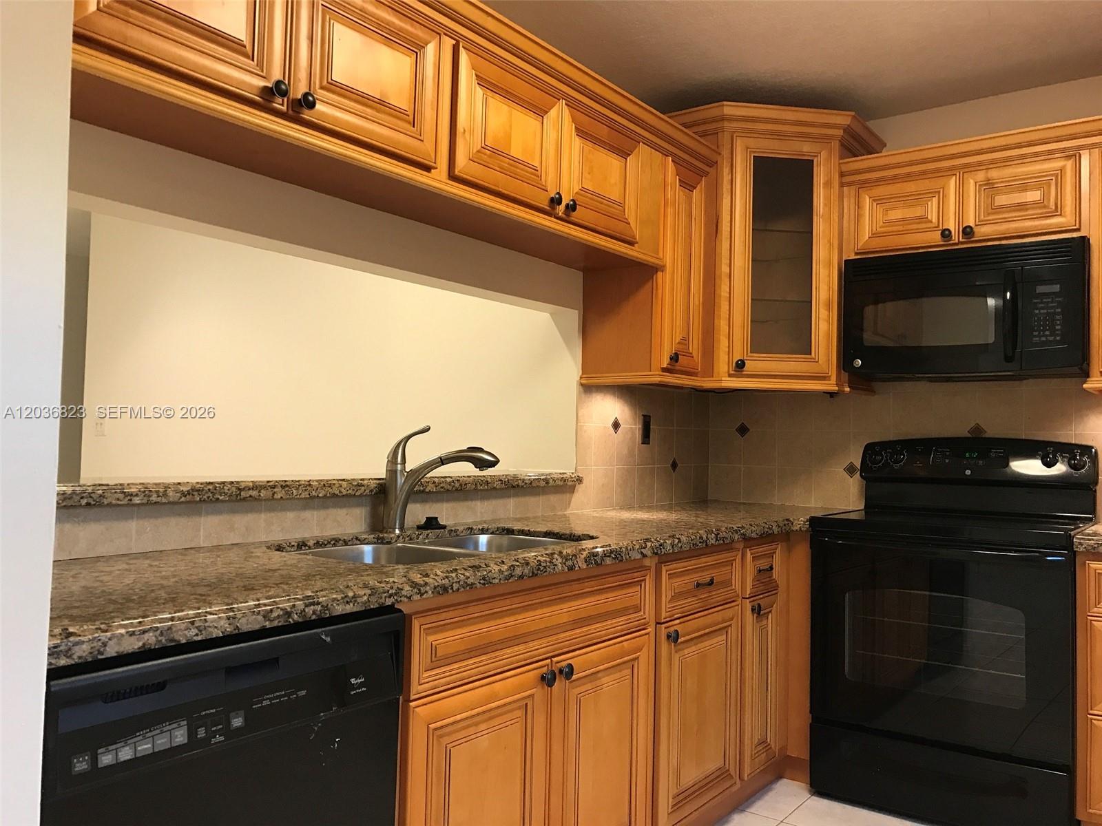 Photo of 3564 Magellan Cir  (3564), Aventura, Florida, 33180 - 