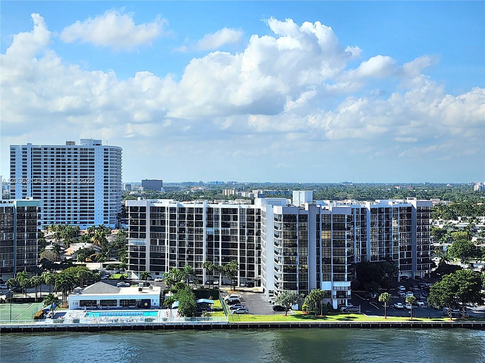 Photo of 3505 Ocean Dr  #705, Hollywood, Florida, 33019 - 