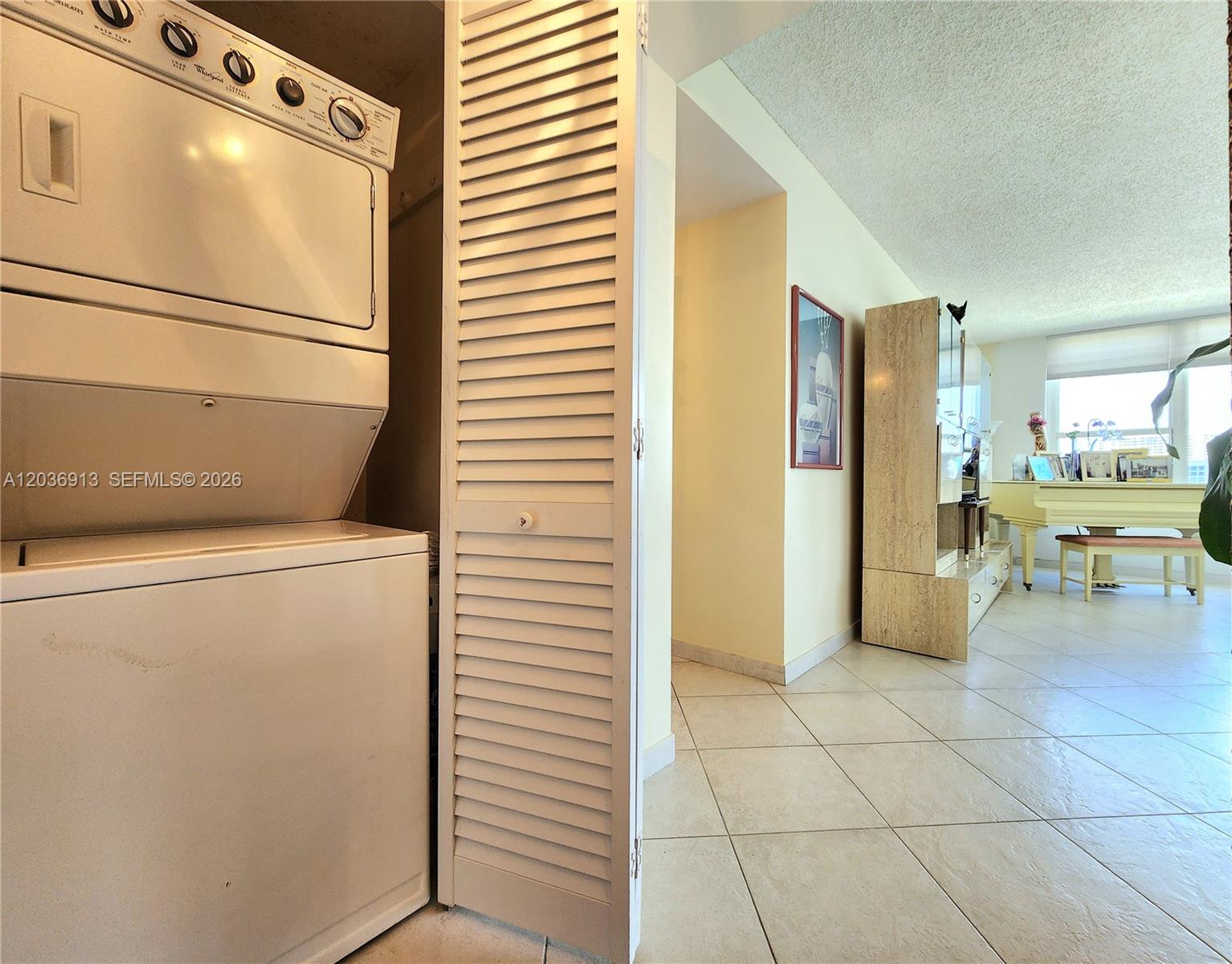 Photo of 3505 Ocean Dr  #705, Hollywood, Florida, 33019 - 