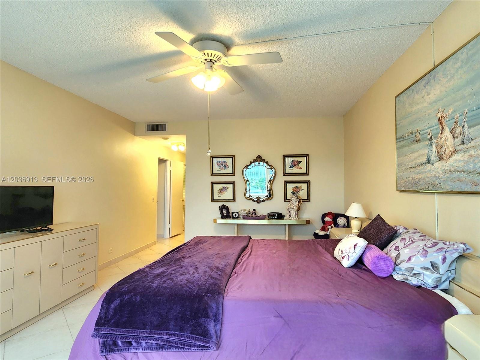 Photo of 3505 Ocean Dr  #705, Hollywood, Florida, 33019 - 