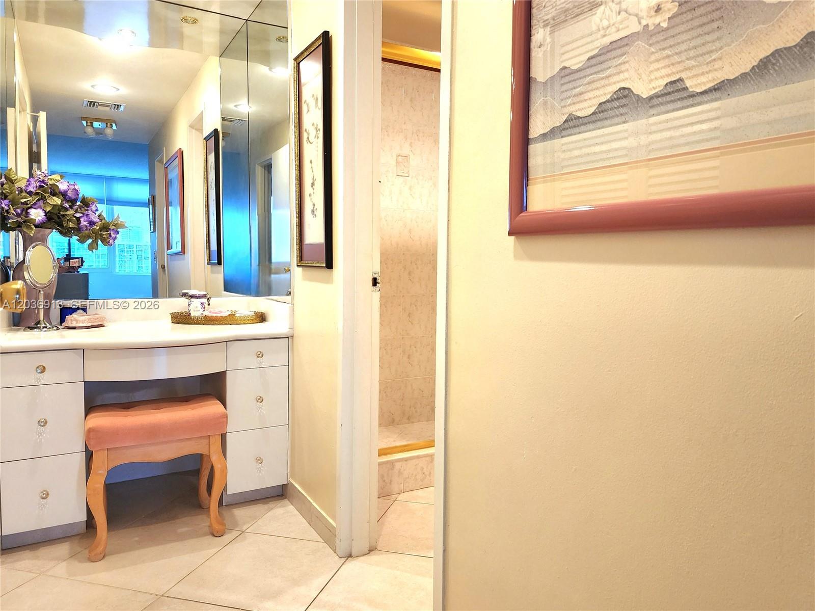 Photo of 3505 Ocean Dr  #705, Hollywood, Florida, 33019 - 