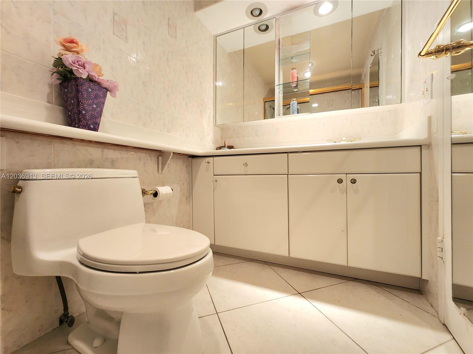Photo of 3505 Ocean Dr  #705, Hollywood, Florida, 33019 - 