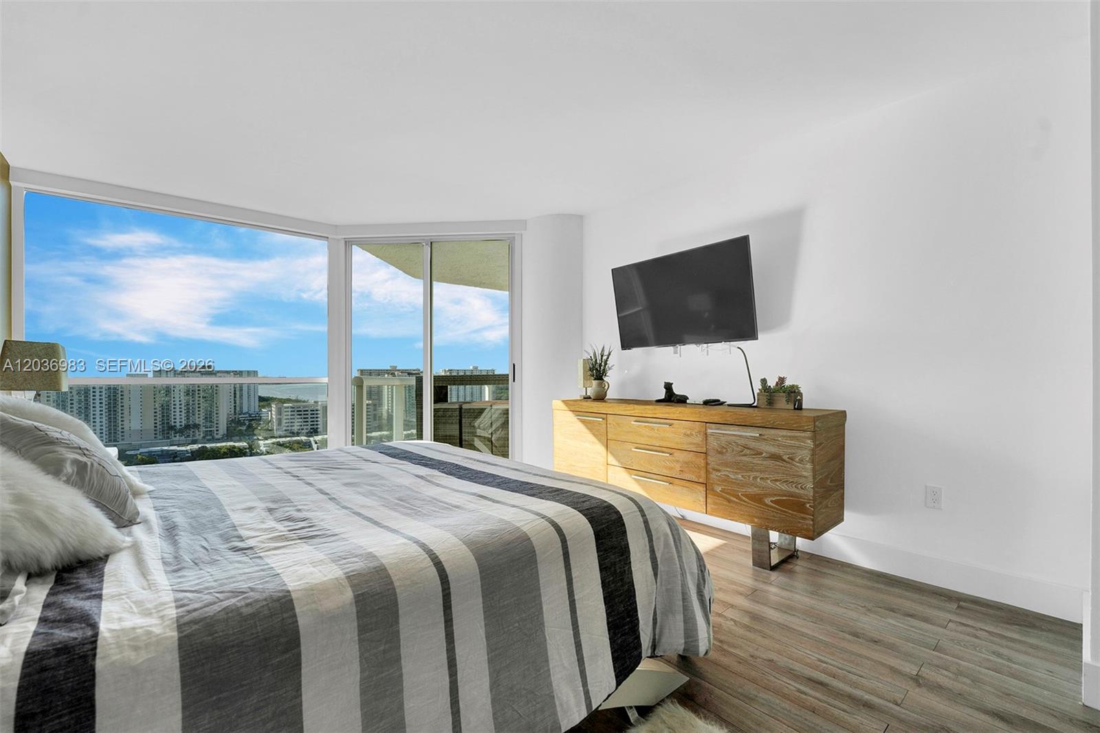 Photo of 16400 Collins Ave  #1944, Sunny Isles Beach, Florida, 33160 - 