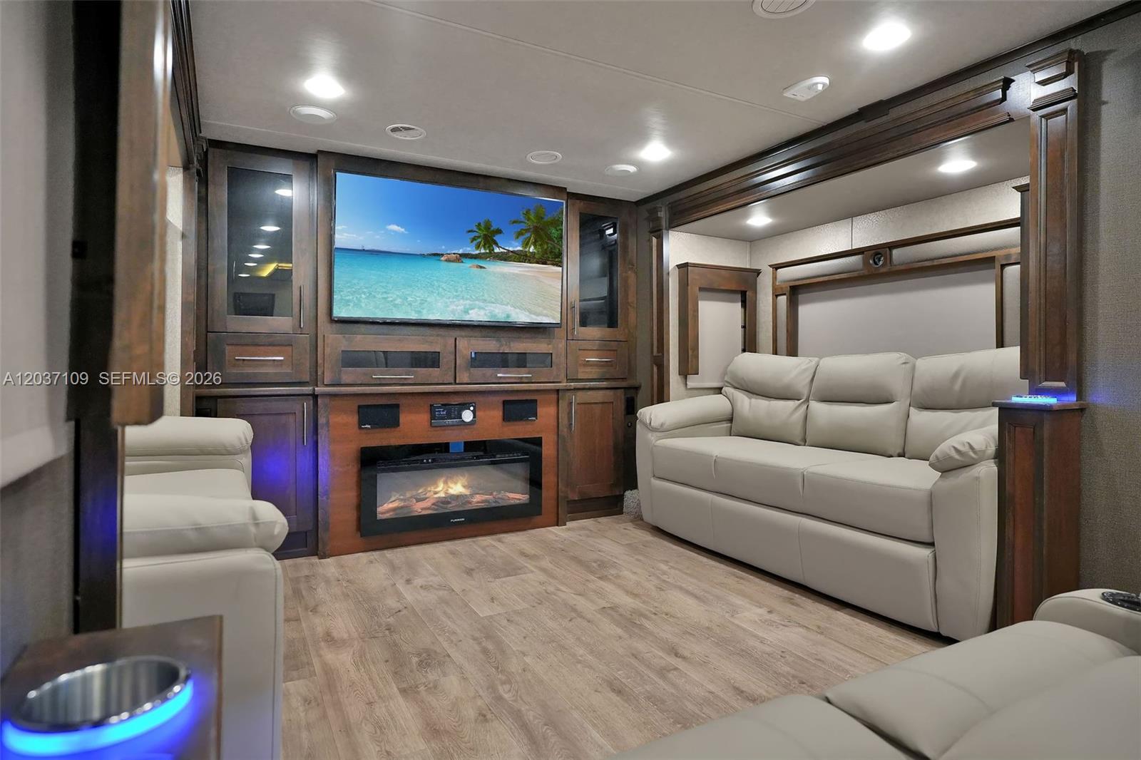 See details / sq. ft. $ 2026-06-15 0 Photo