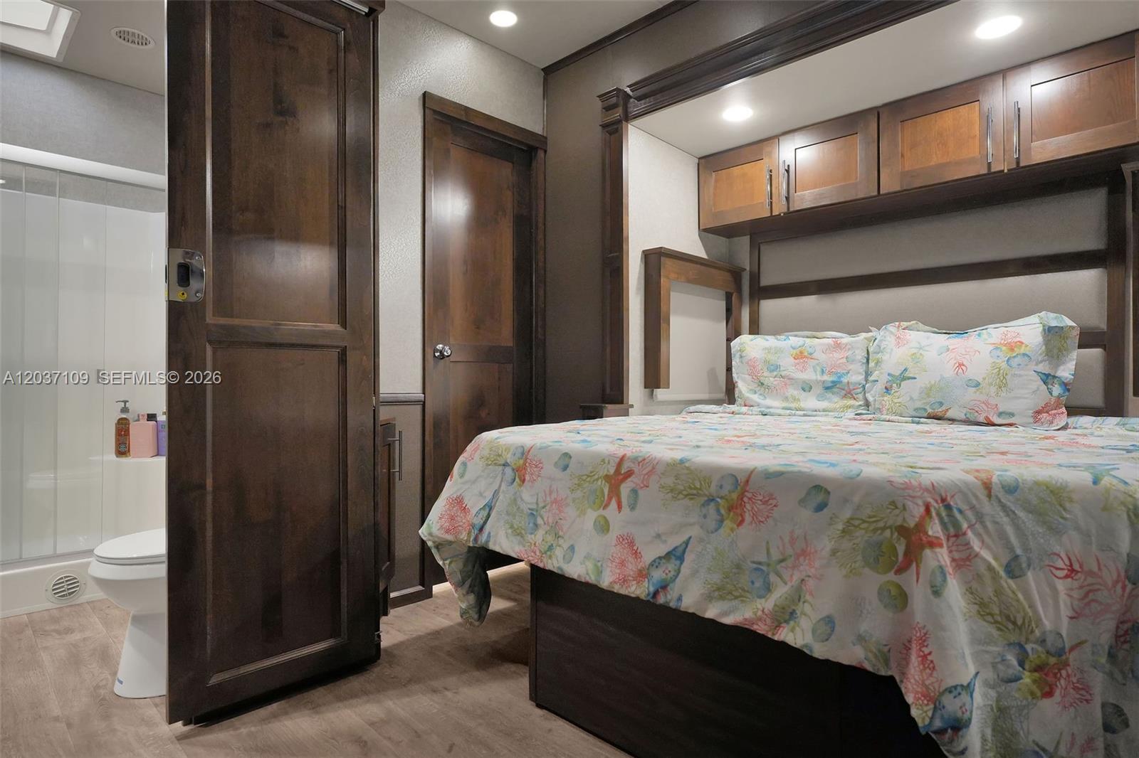 See details / sq. ft. $ 2026-06-15 0 Photo