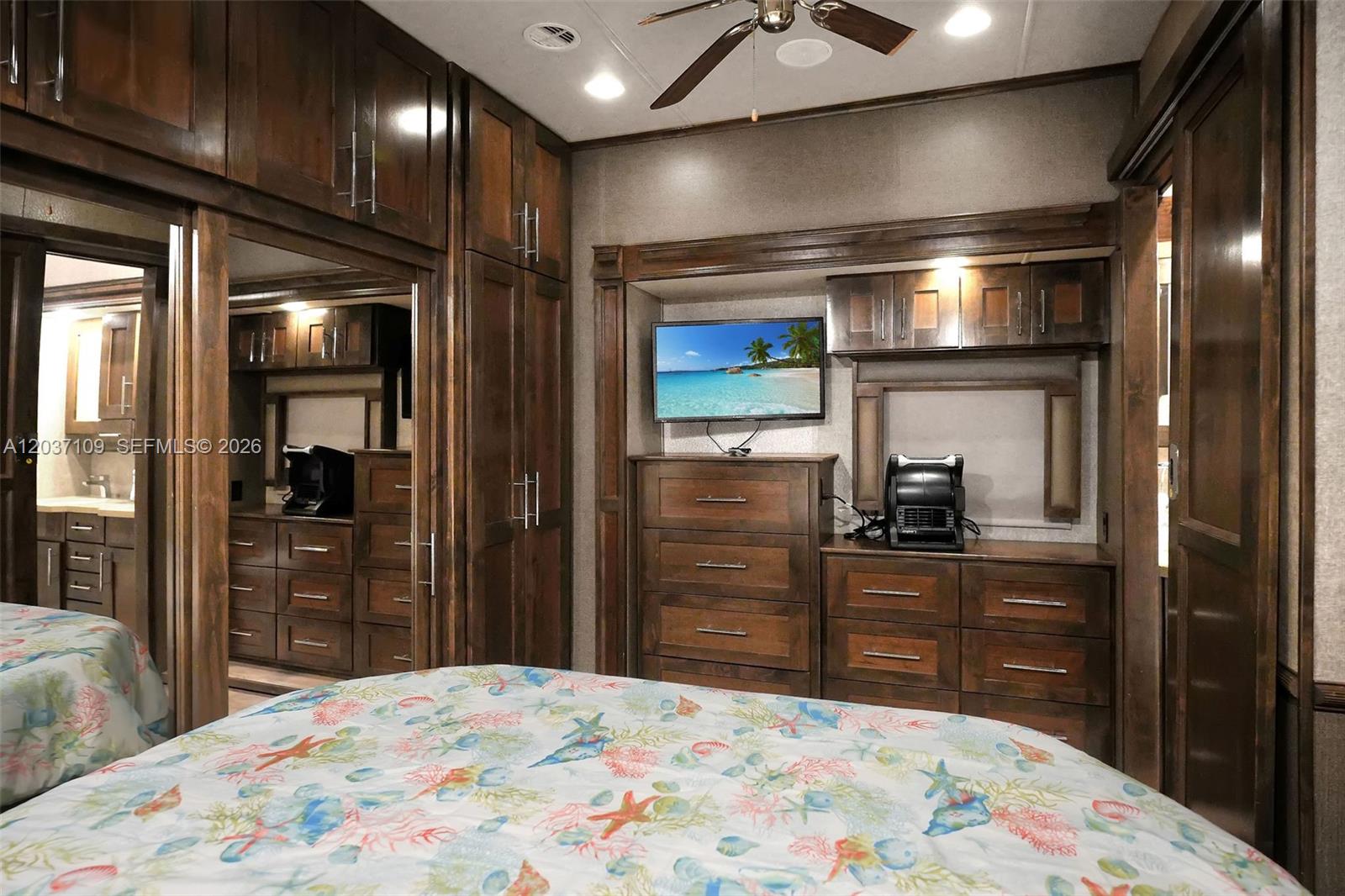 See details / sq. ft. $ 2026-06-15 0 Photo