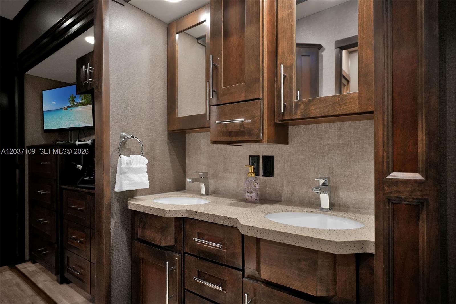 See details / sq. ft. $ 2026-06-15 0 Photo