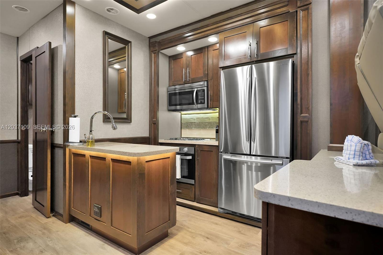 See details / sq. ft. $ 2026-06-15 0 Photo
