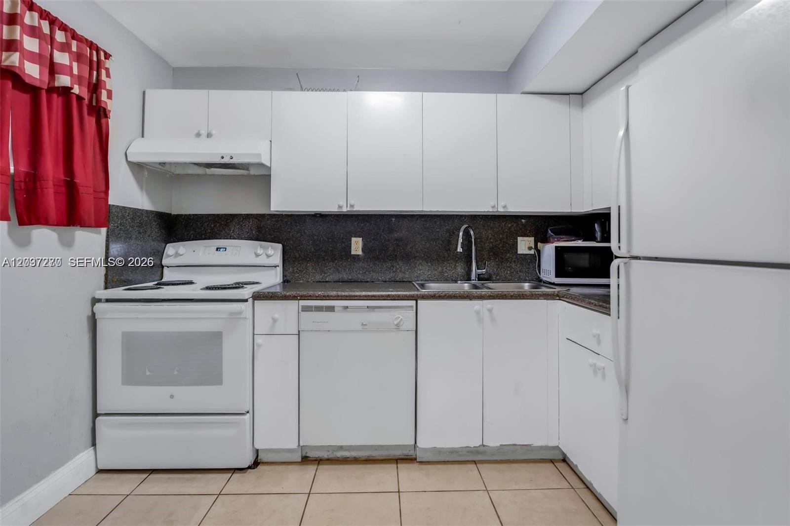 115 2 / 2 944 sq. ft. $ 2026-06-15 0 Photo