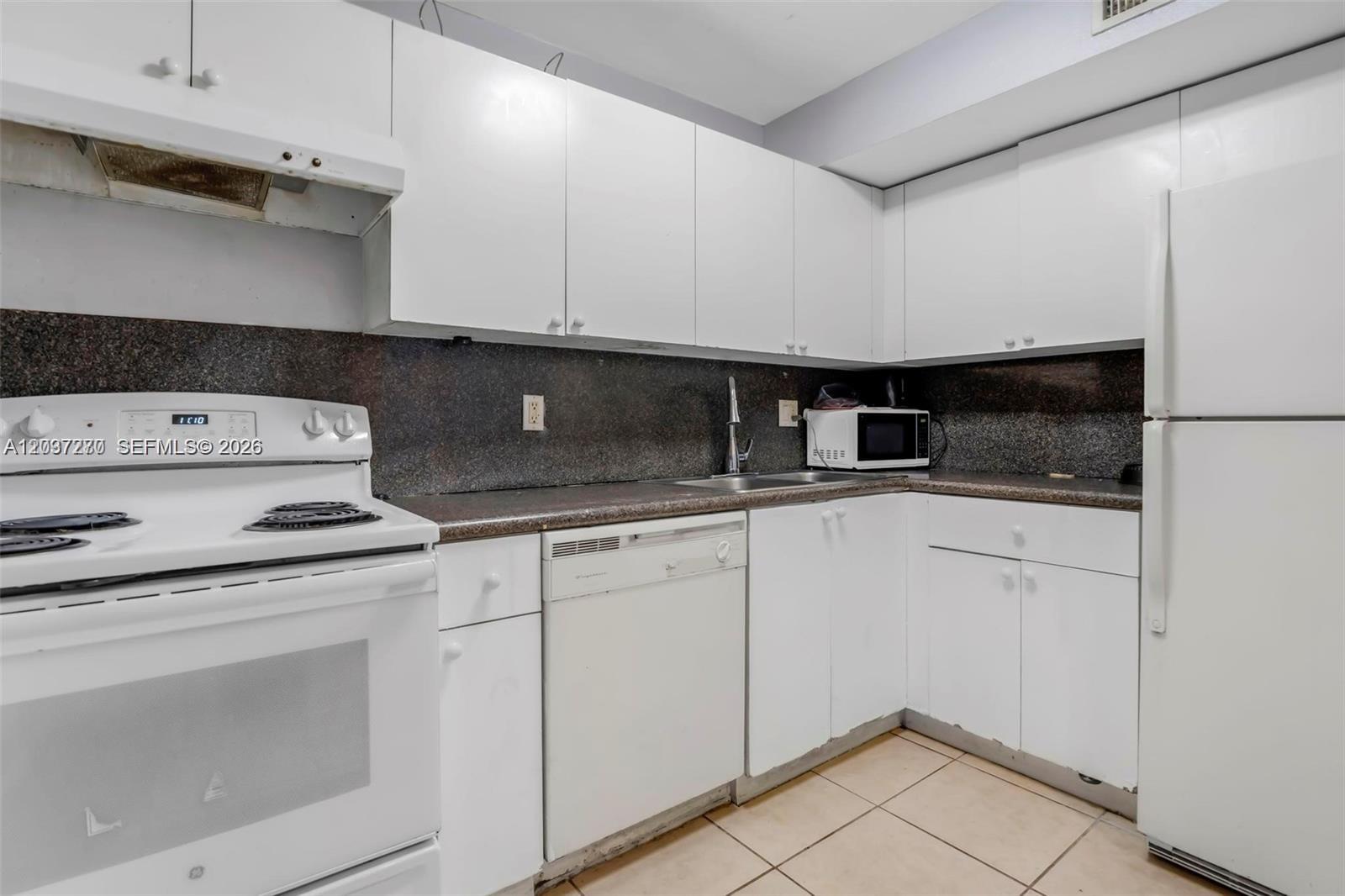 115 2 / 2 944 sq. ft. $ 2026-06-15 0 Photo