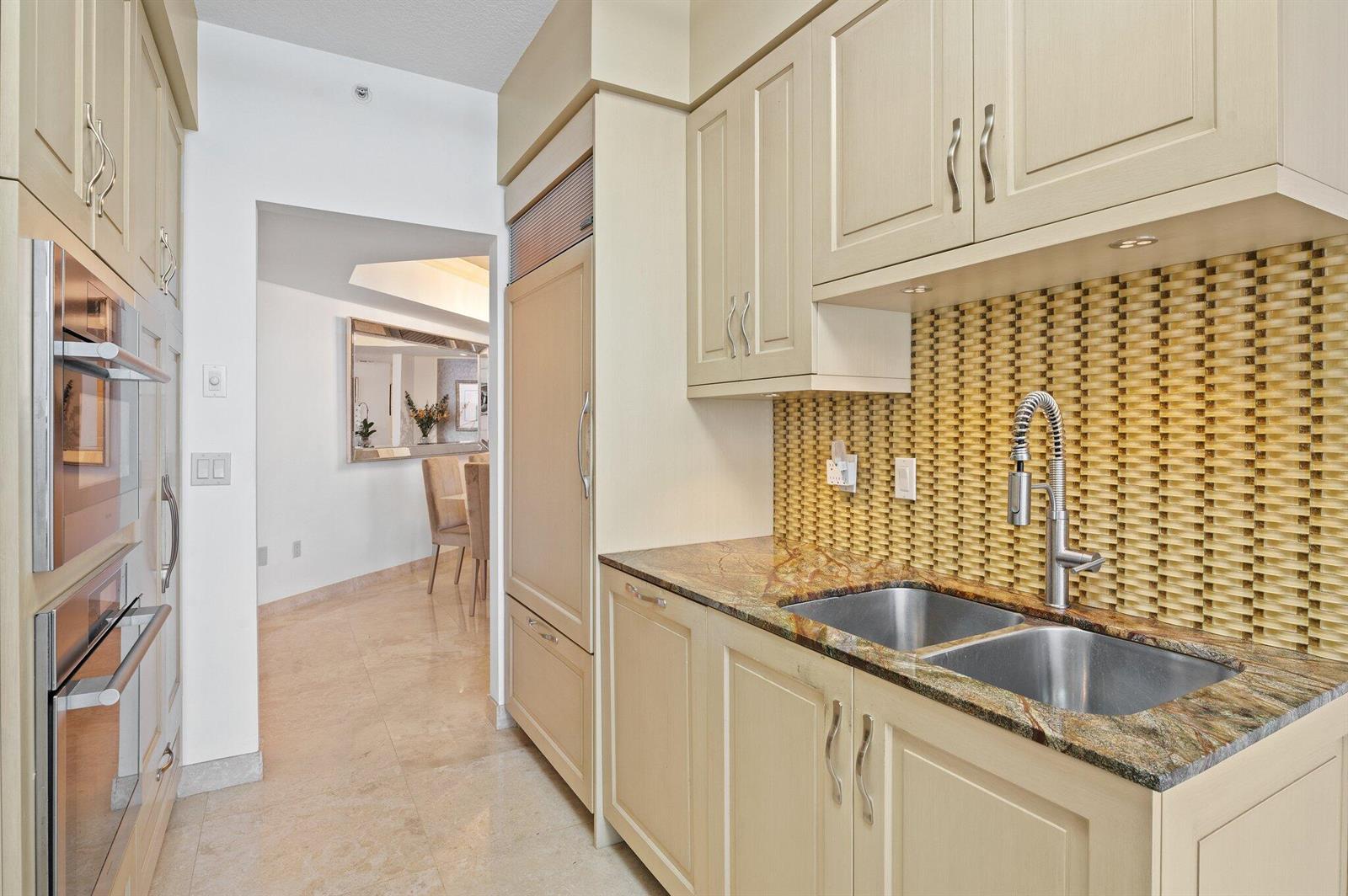 Photo of 6051 Ocean  #607, Hollywood, Florida, 33019 - 14-web-or-mls-6051-n-ocean-dr-607