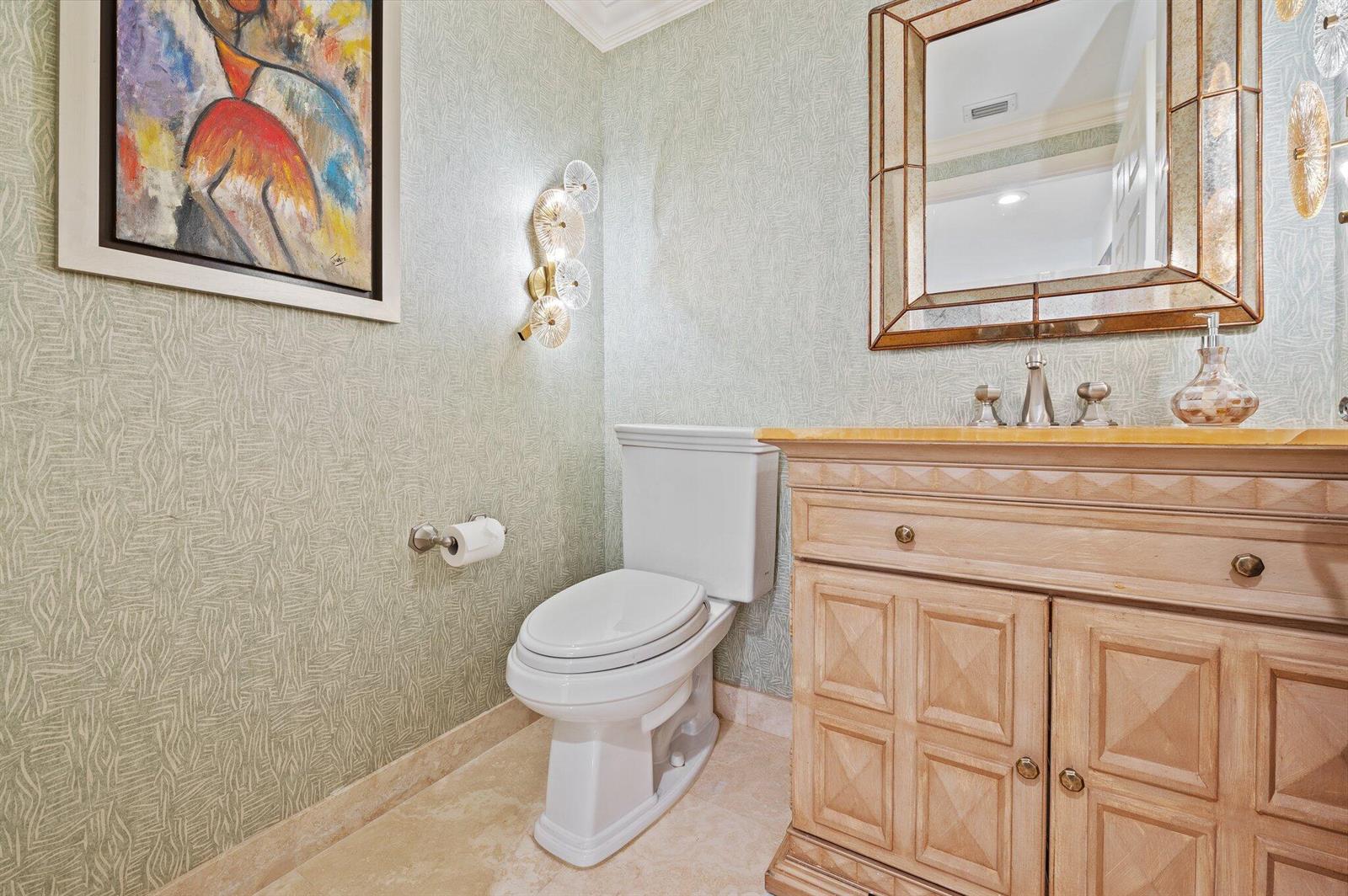 Photo of 6051 Ocean  #607, Hollywood, Florida, 33019 - 18-web-or-mls-6051-n-ocean-dr-607