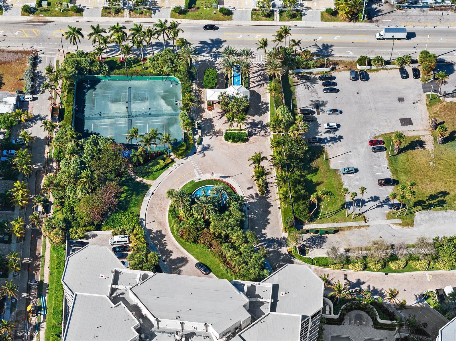 Photo of 6051 Ocean  #607, Hollywood, Florida, 33019 - 38-web-or-mls-6051-n-ocean-dr-607