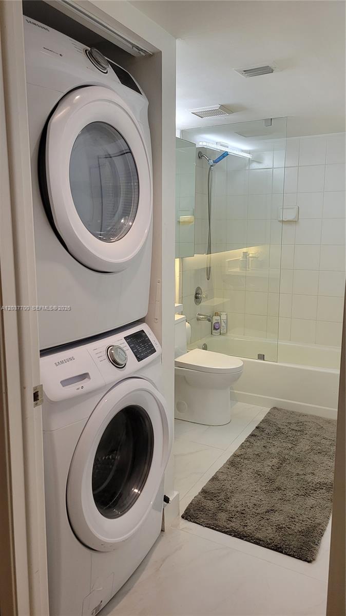 Photo of 3300 192nd St  #503, Aventura, Florida, 33180 - Washer Dryer