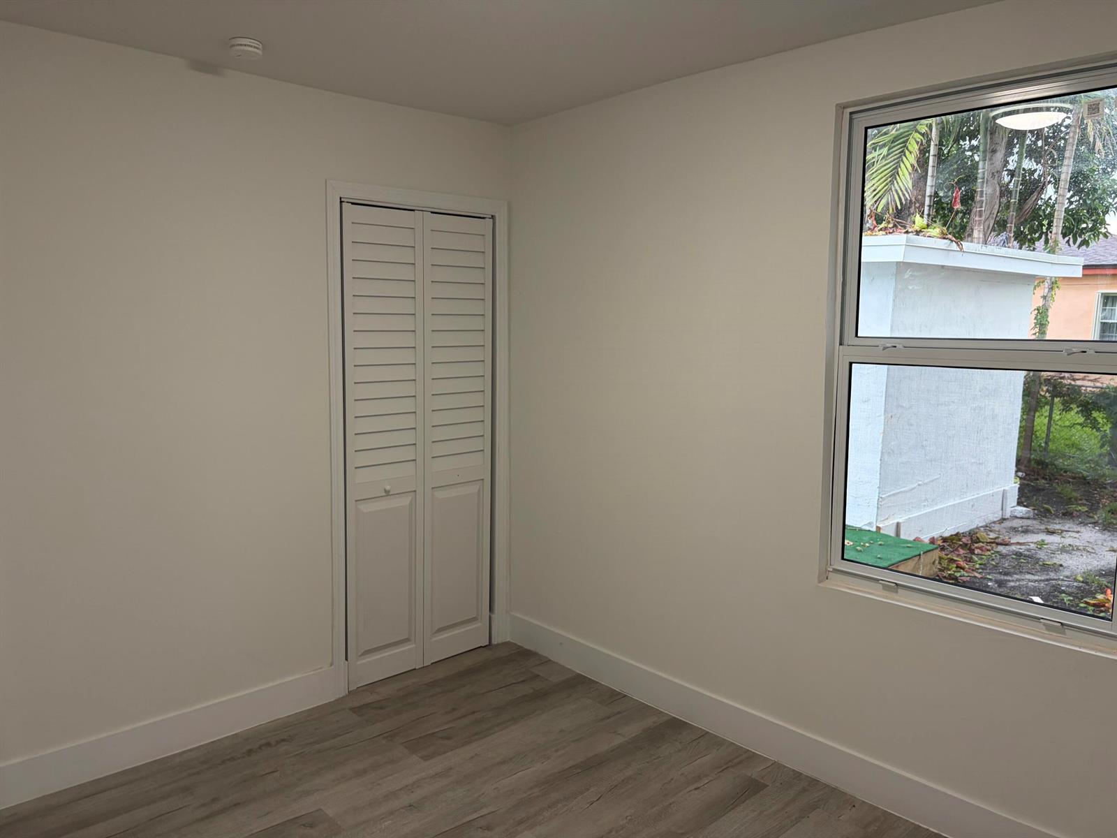   / 0 576 sq. ft. $ 2026-08-05 0 Photo