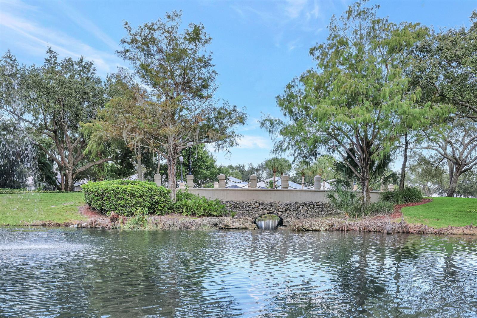 2433 2 /  1374 sq. ft. $ 2026-06-22 0 foto