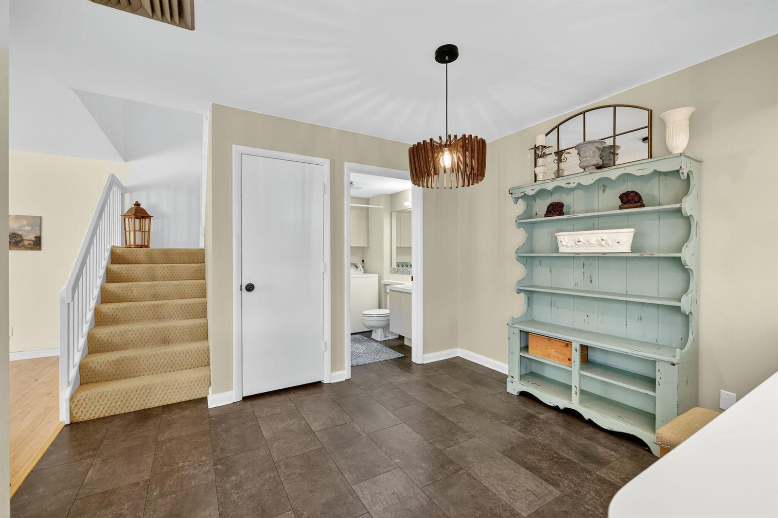 2433 2 /  1374 sq. ft. $ 2026-06-22 0 foto
