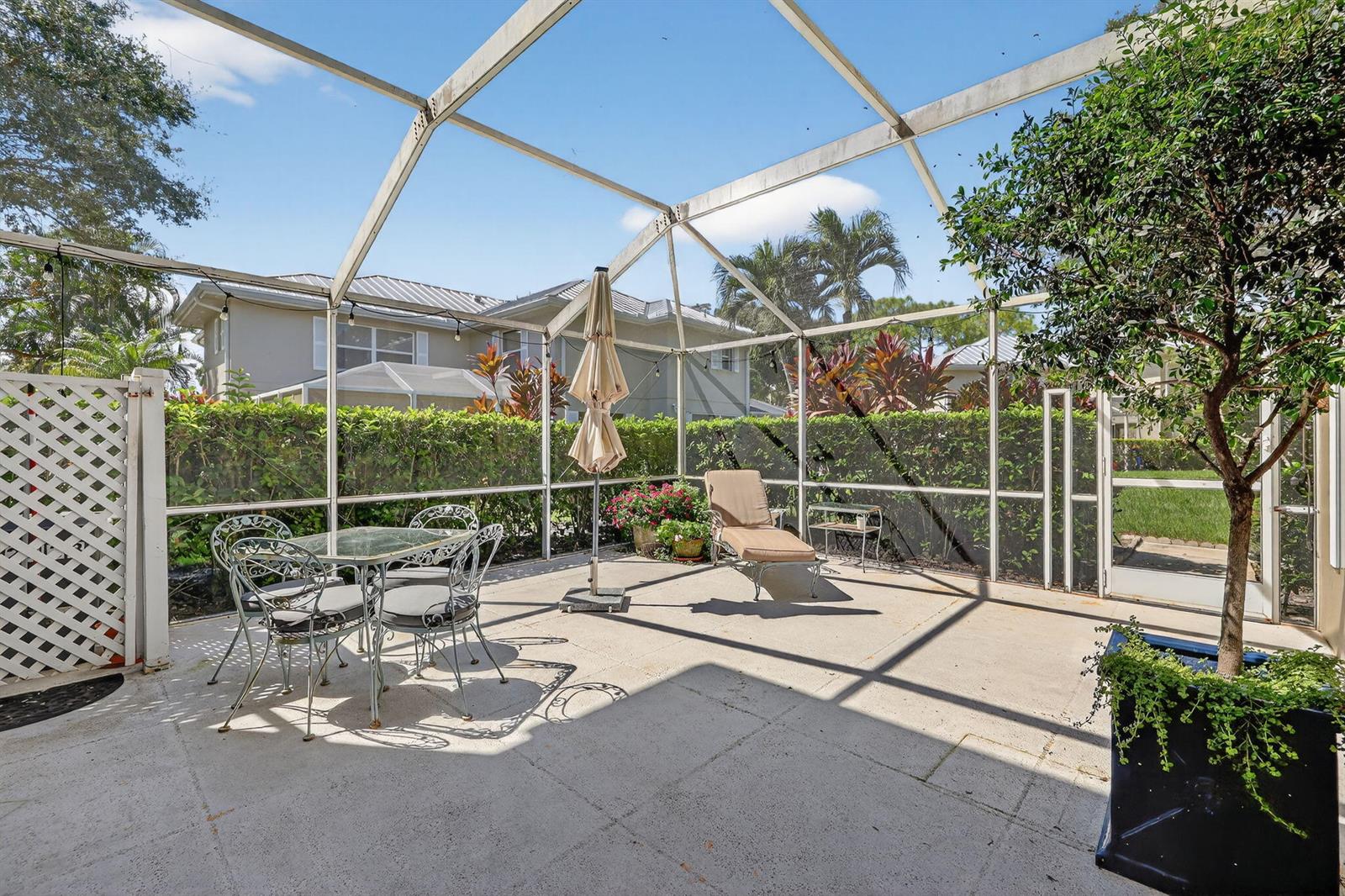 2433 2 /  1374 sq. ft. $ 2026-06-22 0 foto