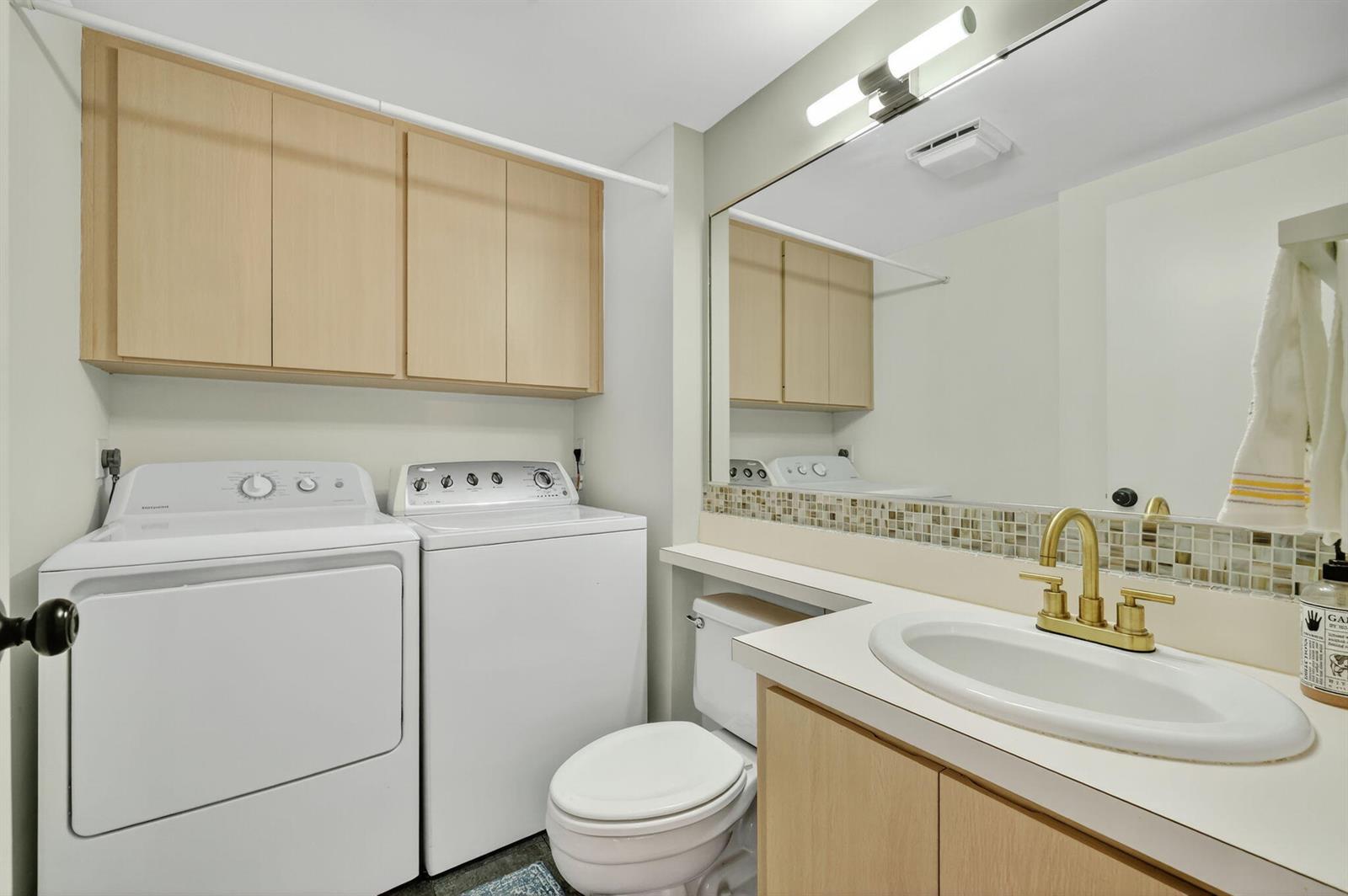2433 2 /  1374 sq. ft. $ 2026-06-22 0 foto