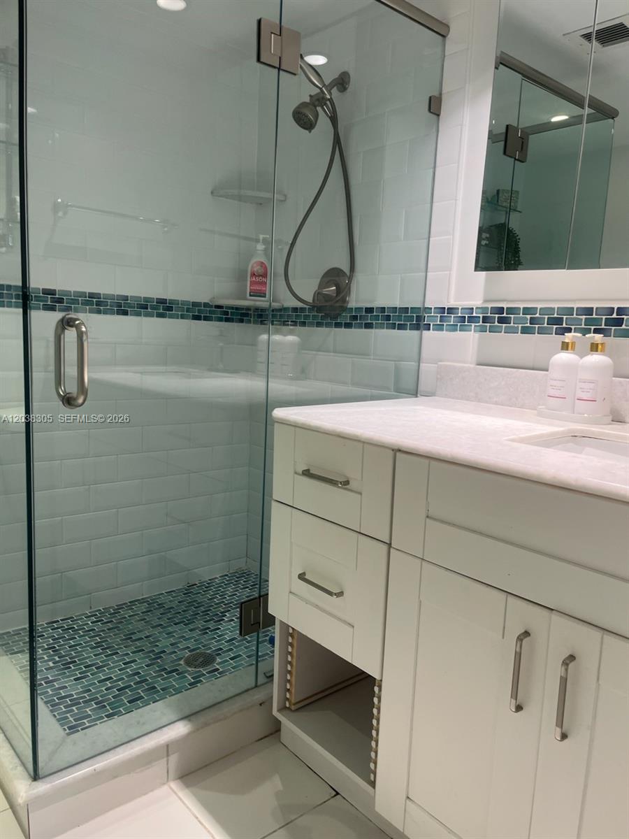 204 2 / 2 1200 sq. ft. $ 2026-06-28 0 Photo