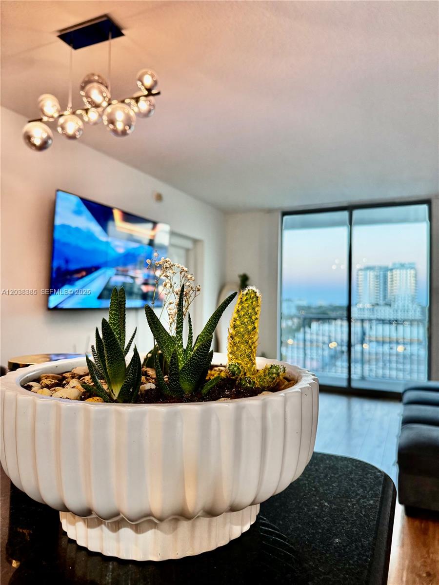 Photo of 140 Dixie Hwy  #921, Hollywood, Florida, 33020 - 