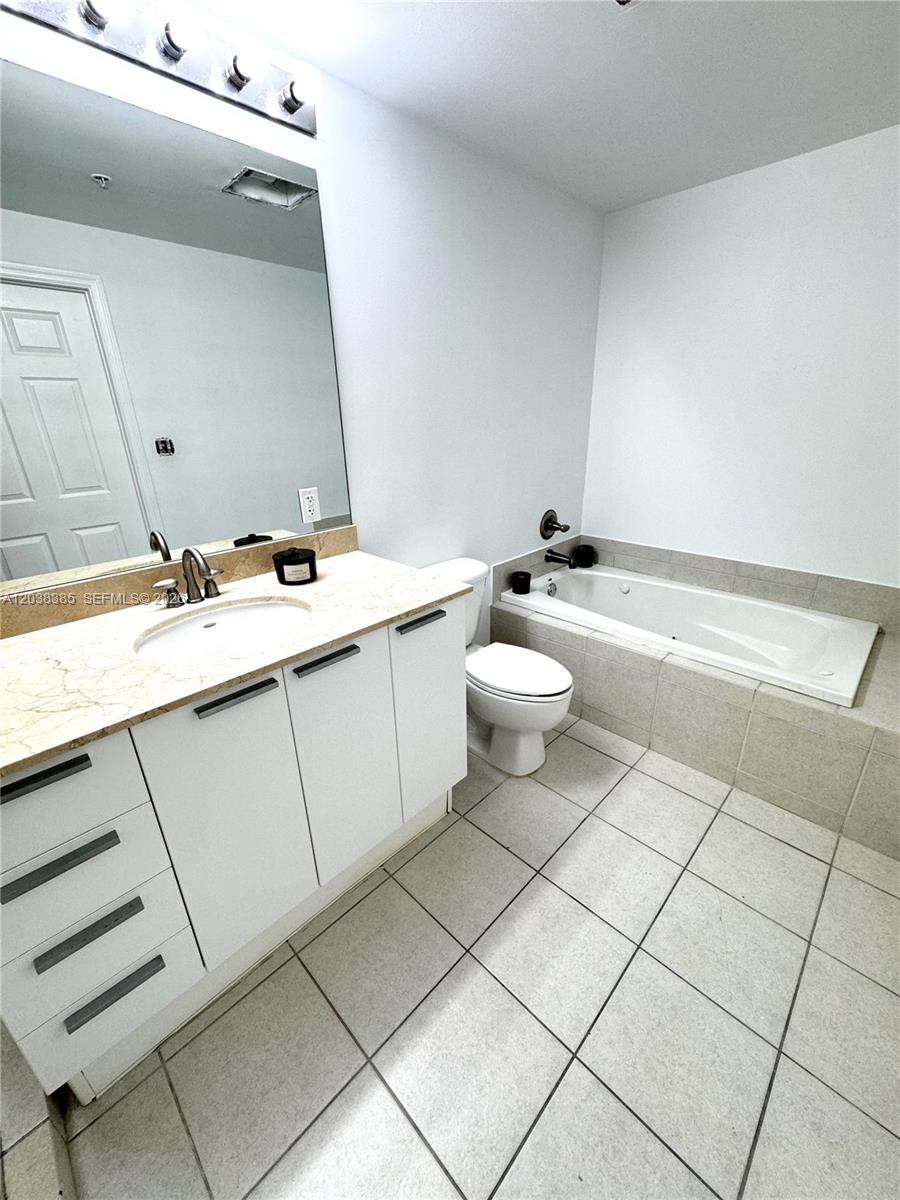 Photo of 140 Dixie Hwy  #921, Hollywood, Florida, 33020 - 