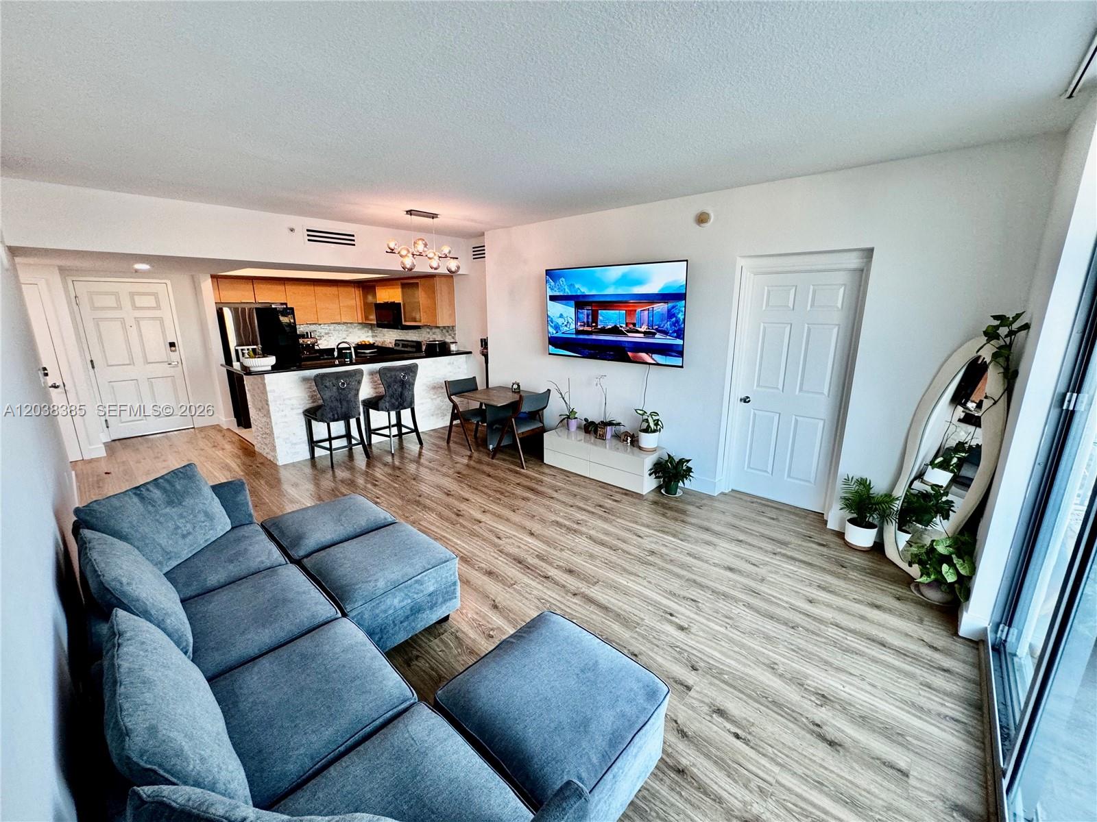 Photo of 140 Dixie Hwy  #921, Hollywood, Florida, 33020 - 