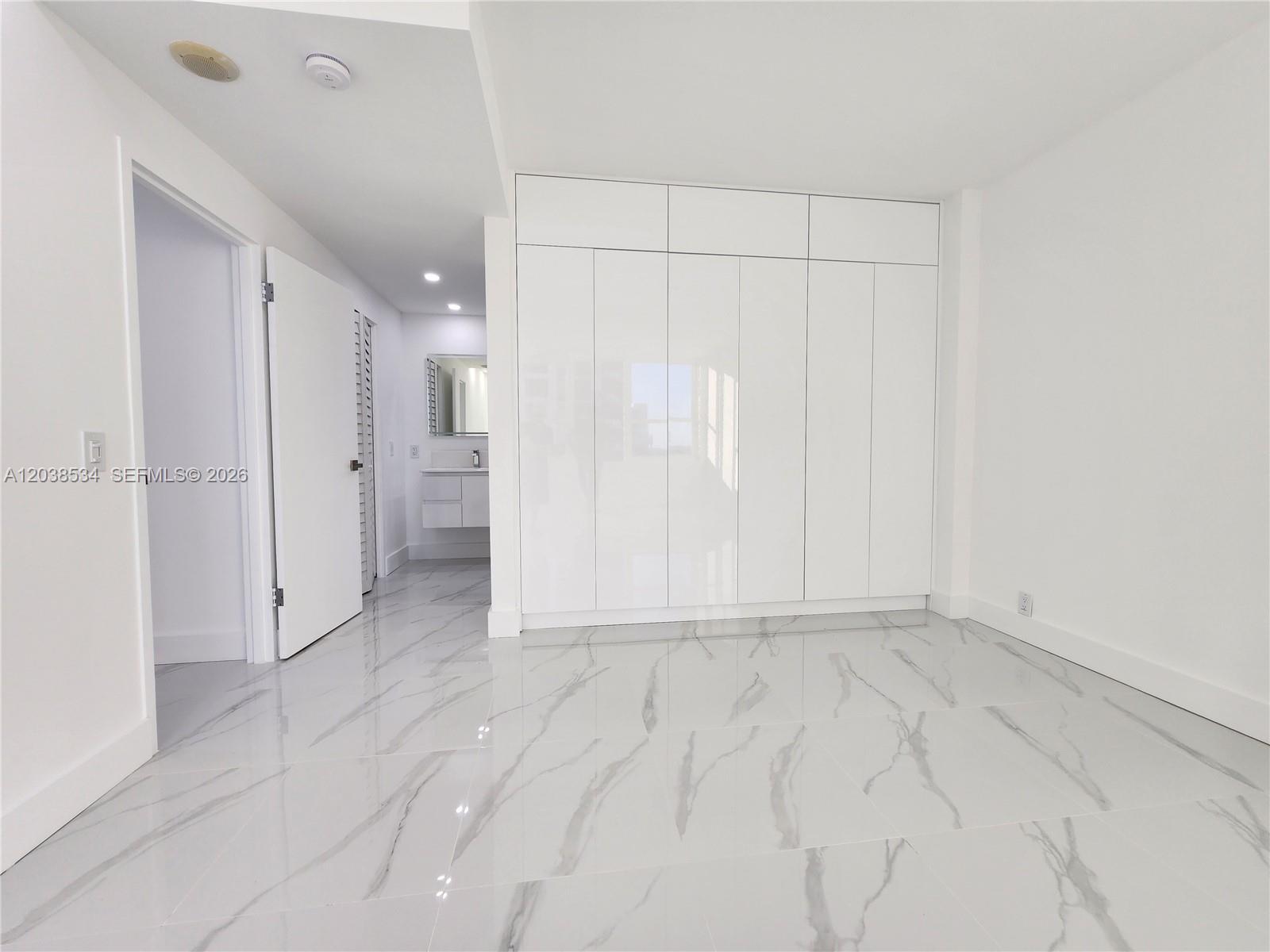 Photo of 3505 Ocean Dr  #716, Hollywood, Florida, 33019 - 