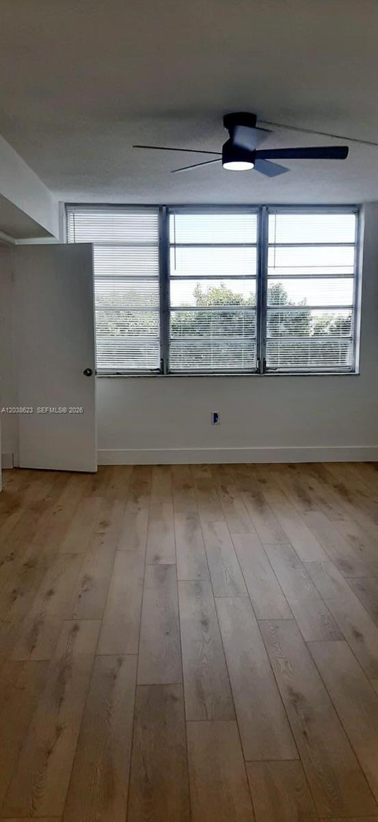 Ver detalles 508-2 1 / 2 1036 sq. ft. $ 2026-06-17 0 foto