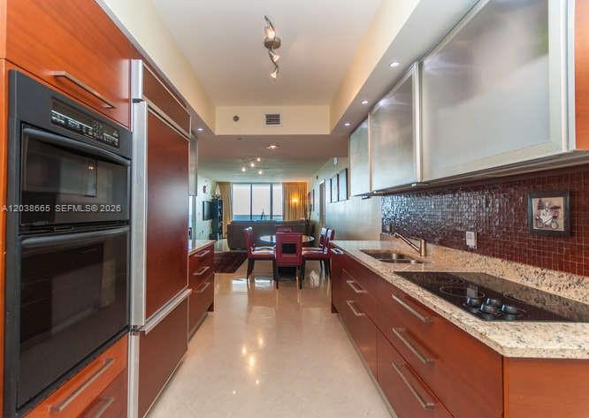 3103 3 / 3 1841 sq. ft. $ 2026-06-17 0 foto