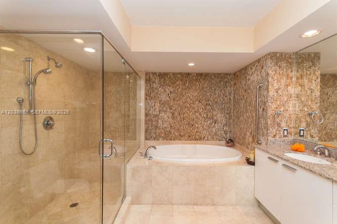 3103 3 / 3 1841 sq. ft. $ 2026-06-17 0 foto