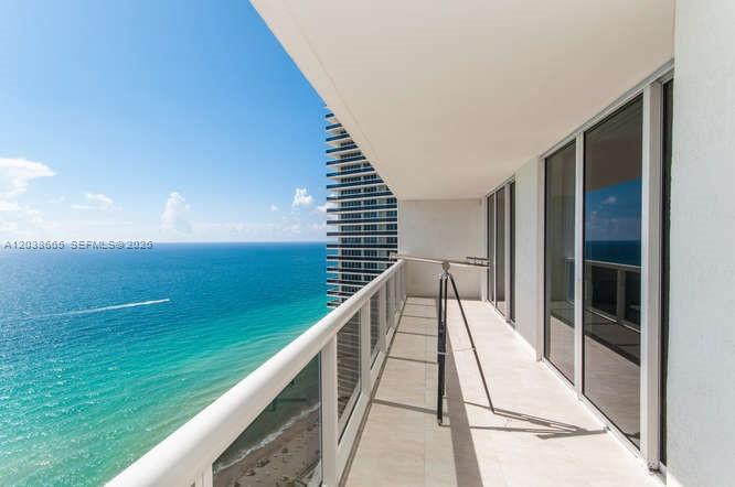 3103 3 / 3 1841 sq. ft. $ 2026-06-17 0 foto